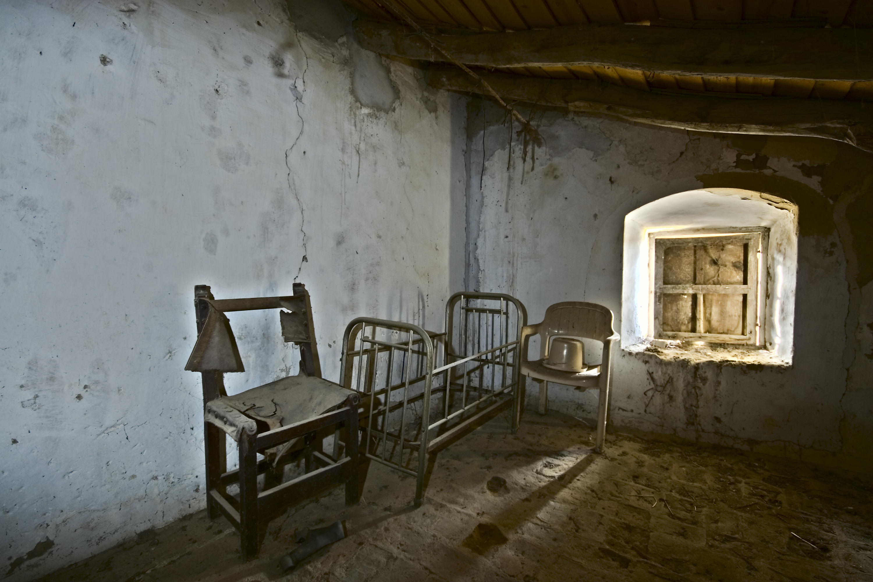 Abandoned cradle